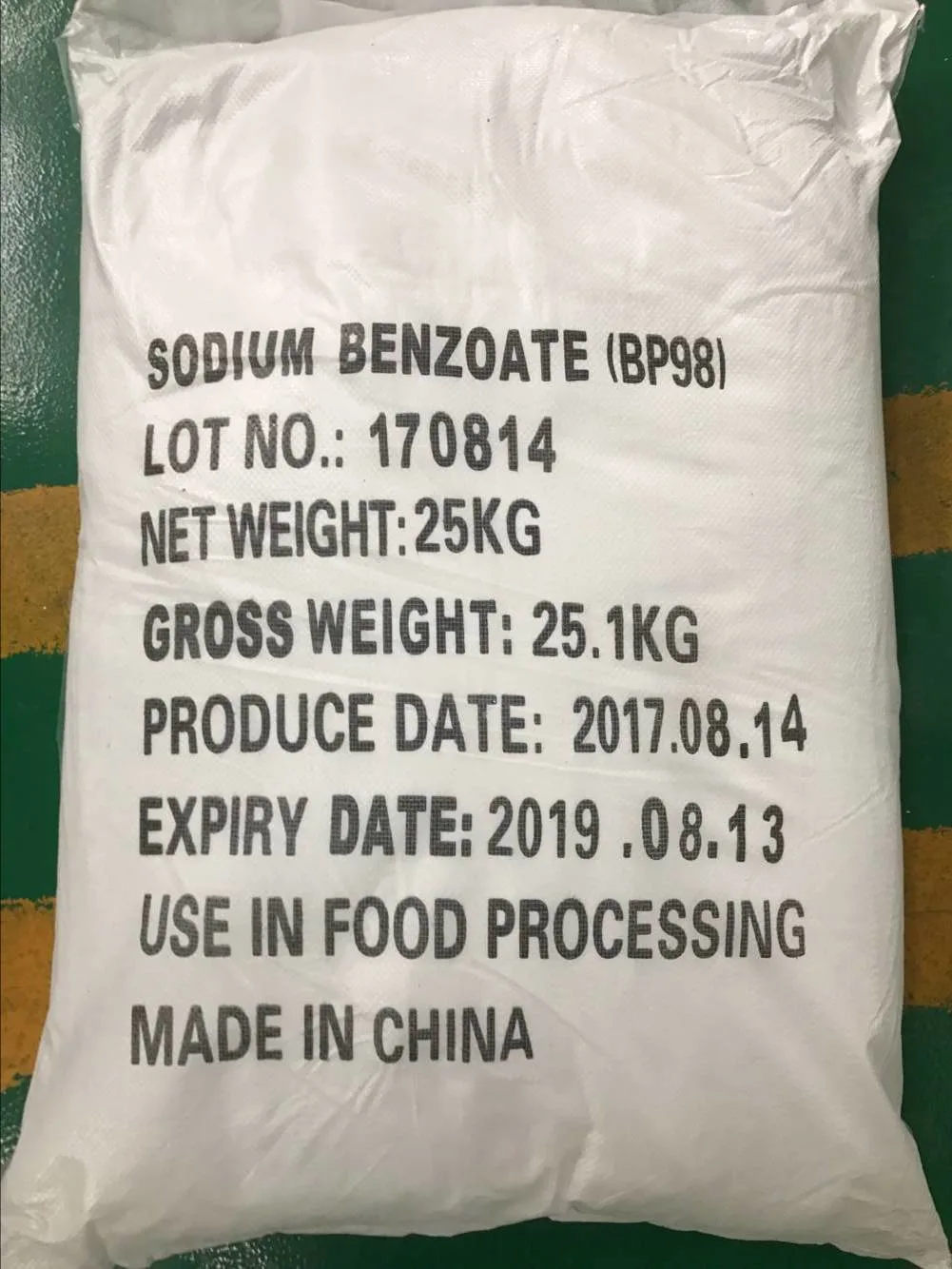 Research Chemical/Sodium Benzoate Powder Preservatives CAS 532-32-1 Food Grade